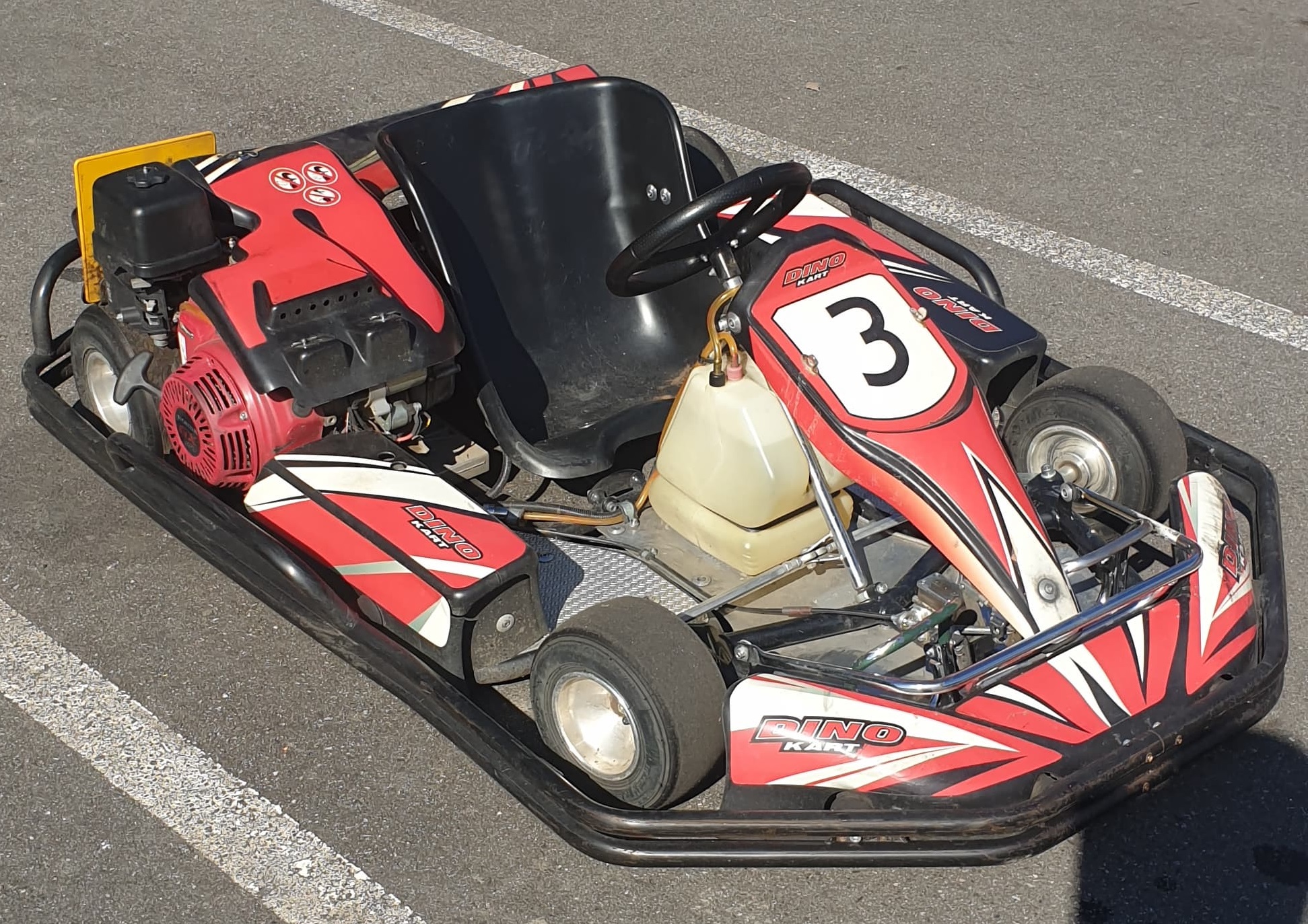 Secondhand gokarts Used but ready to drive ⇒ DINO